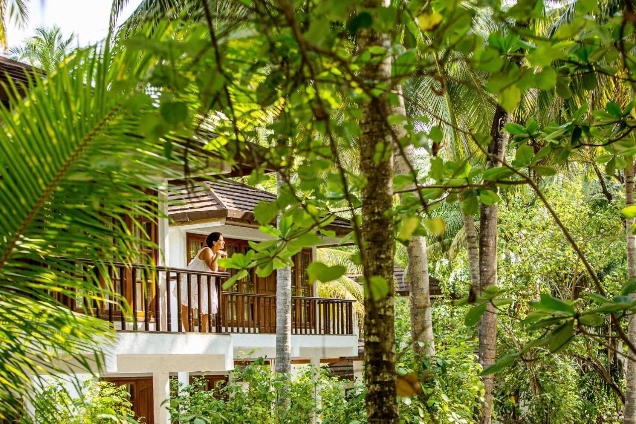 Palm Beach Island Resort & Spa Maldives Fushifaru Exterior photo